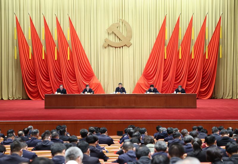 3月1日，2022年春季学期中央党校（国家行政学院）中青年干部培训班在中央党？。中共中央总书记、国家主席、中央军委主席习近平在开班式上宣布重要讲话。 新华社记者 刘彬 摄